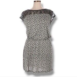 French Connection Dress Size XL Grey Cream Ditsy Floral Print Black Lace Neck